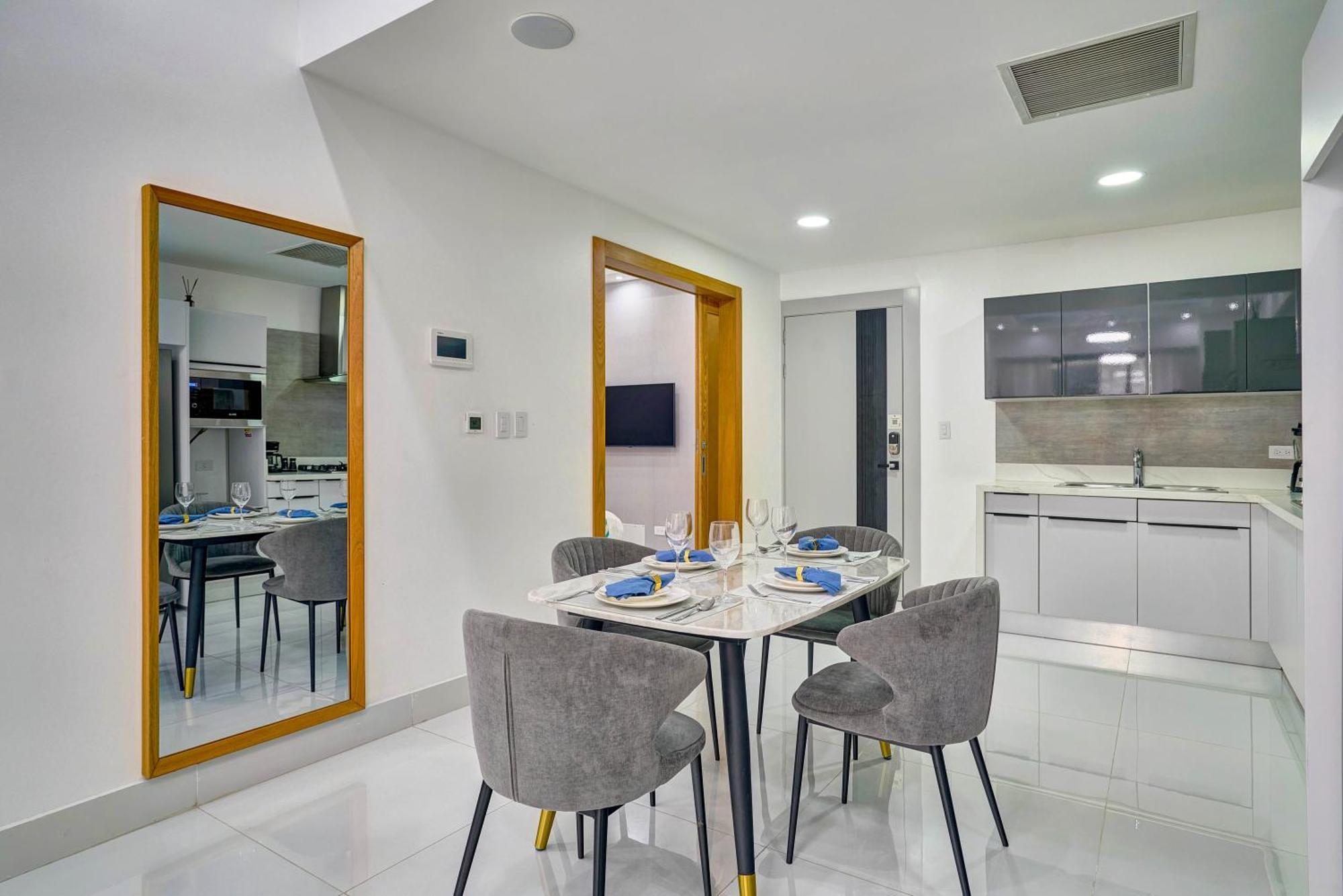 Monaco Residences Piantini Санто-Доминго Экстерьер фото